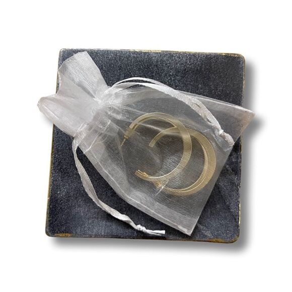 Large Double Row Hoop Earrings in Gold - NWT - Picture 6 of 8